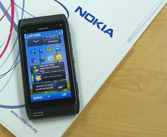 Nokia n8 установка приложений