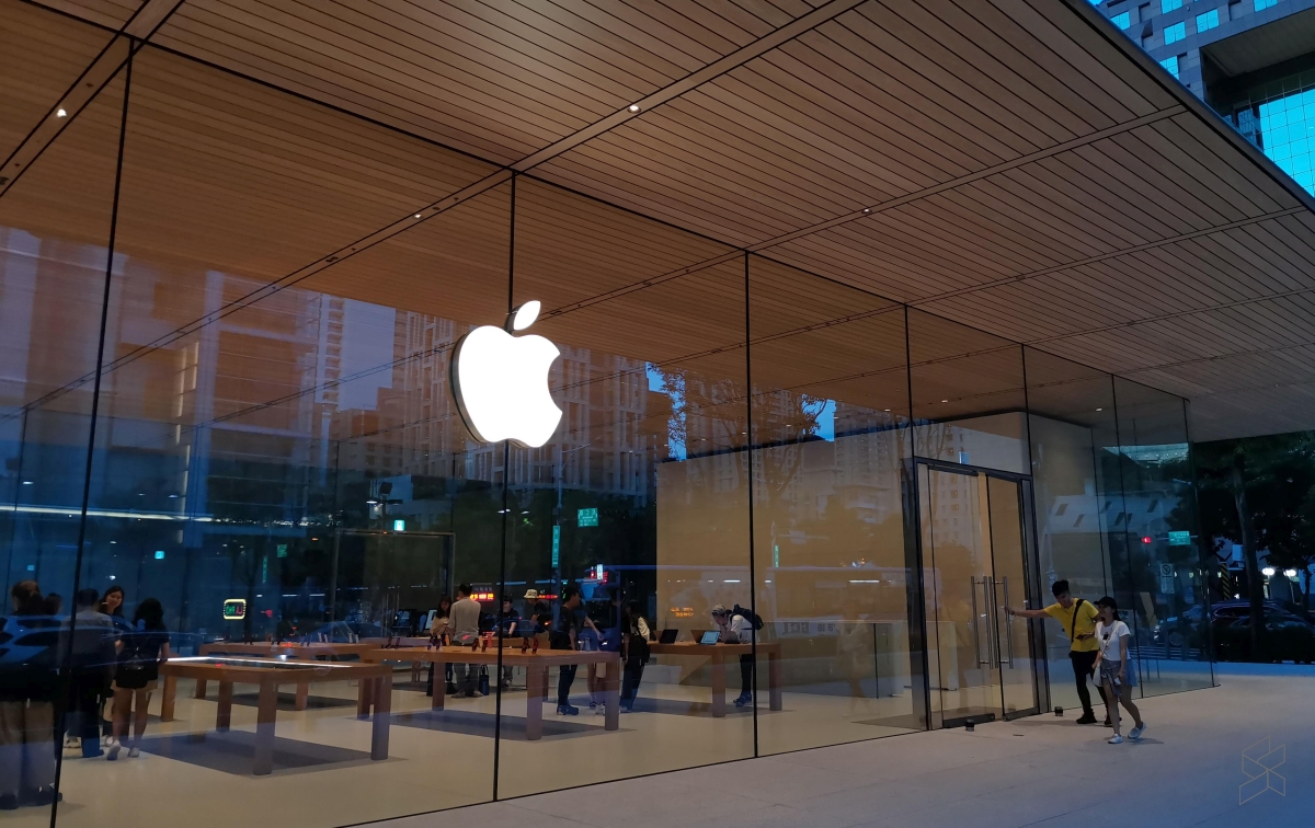 apple store hours los angeles