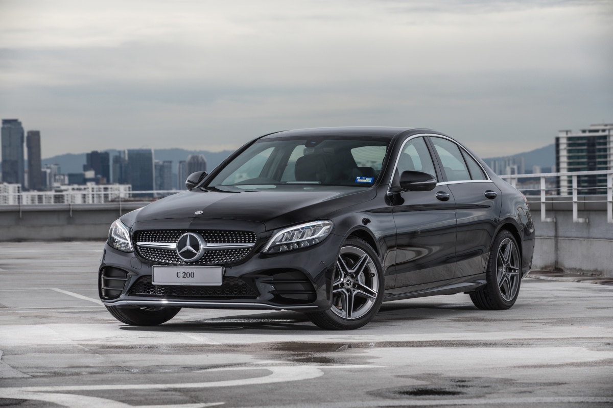 Mercedes Benz Launches C200 Amg Line In Malaysia Priced At Rm251 587 Soyacincau Com