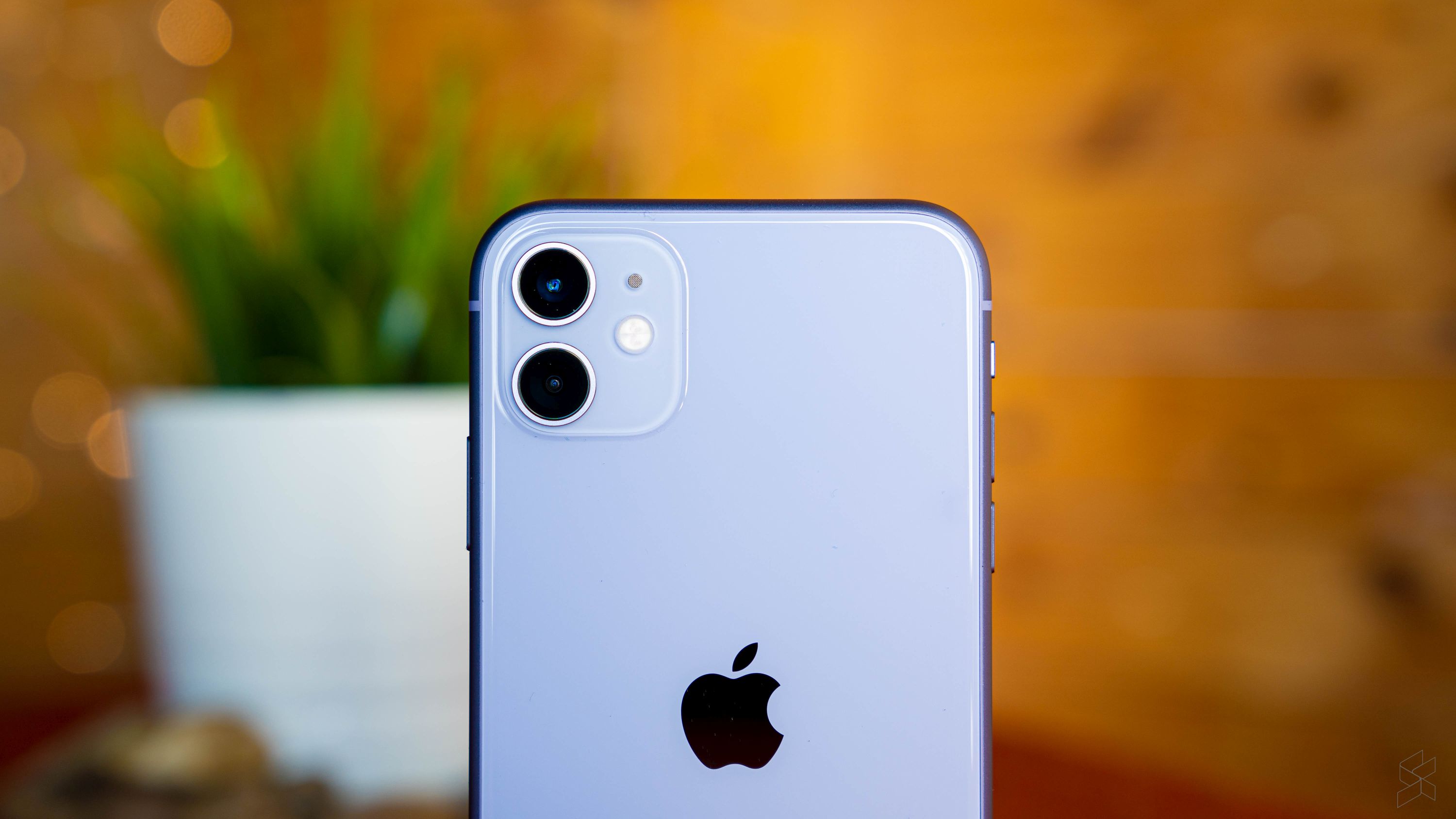 Instacash Up To 50 Buy Back Guarantee When You Trade Your Iphone 11 For An Iphone 12